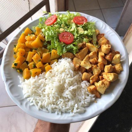 foto de um prato bem nutritivo